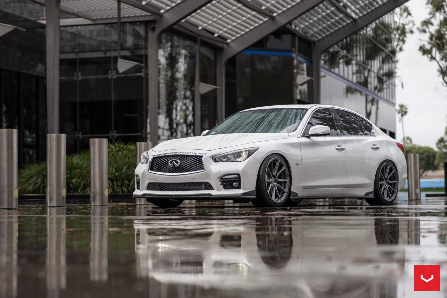  Infiniti Q50S on Vossen Wheels (HF-3) 2019 года  (фото 10 из 13)
